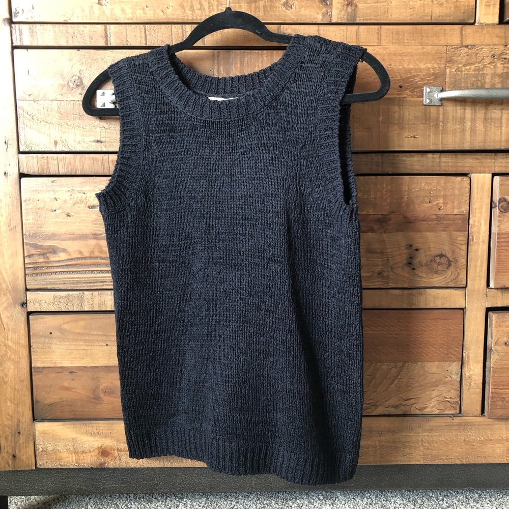 New Philosophy Black Sweater Shell